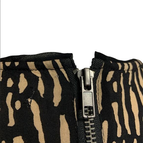 UO Silence + Noise Printed Swing Dress Raw Hem - Picture 9 of 9